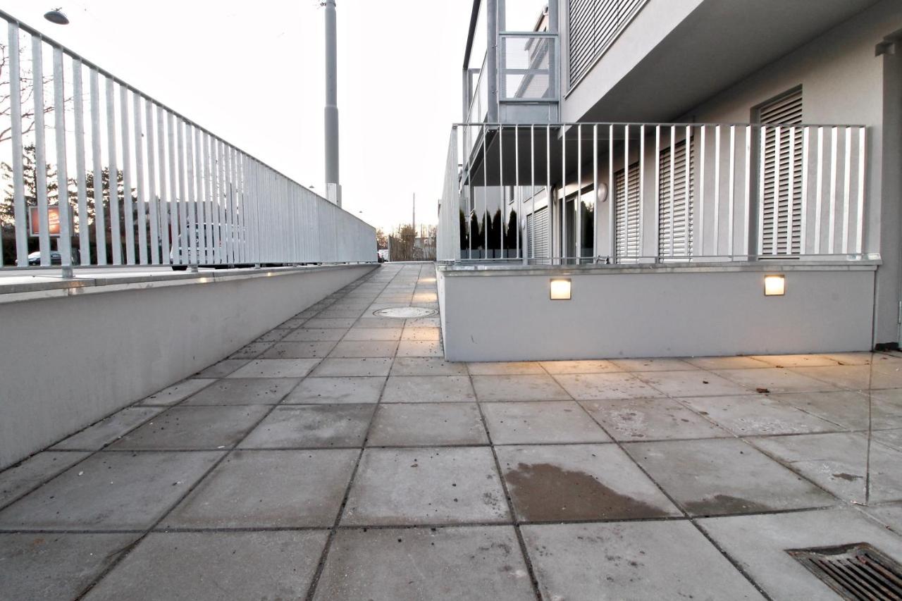 Red Flower Apartment With Pool - 5 Min To Lake Wien Exterior foto
